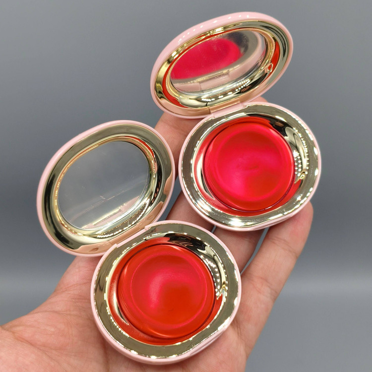 رژگونه کرمی ریر بیوتی