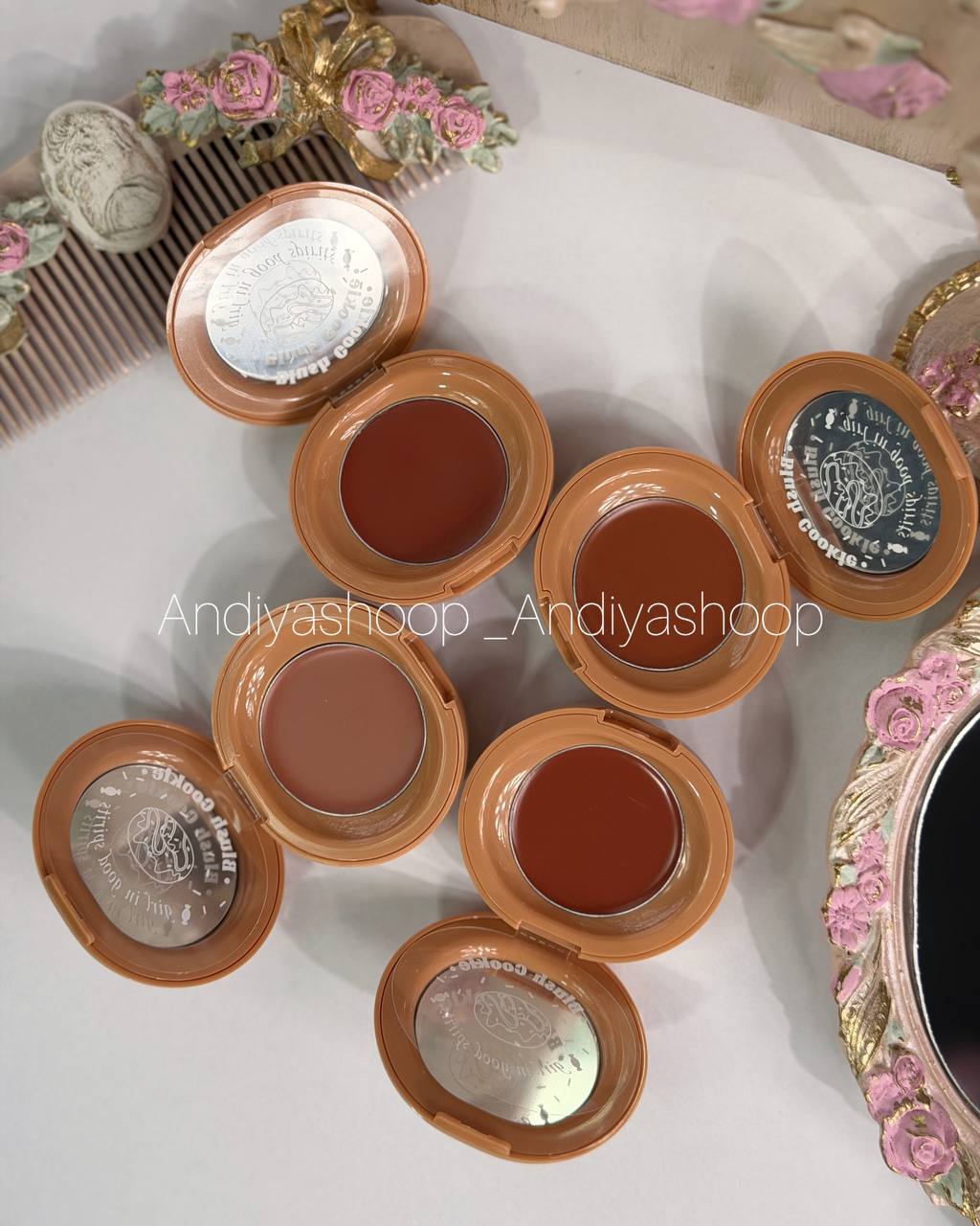 رژگونه کرمی بیسکوتی