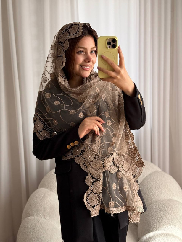 شال مجلسی زنانه گلدوزی مرواریدی
