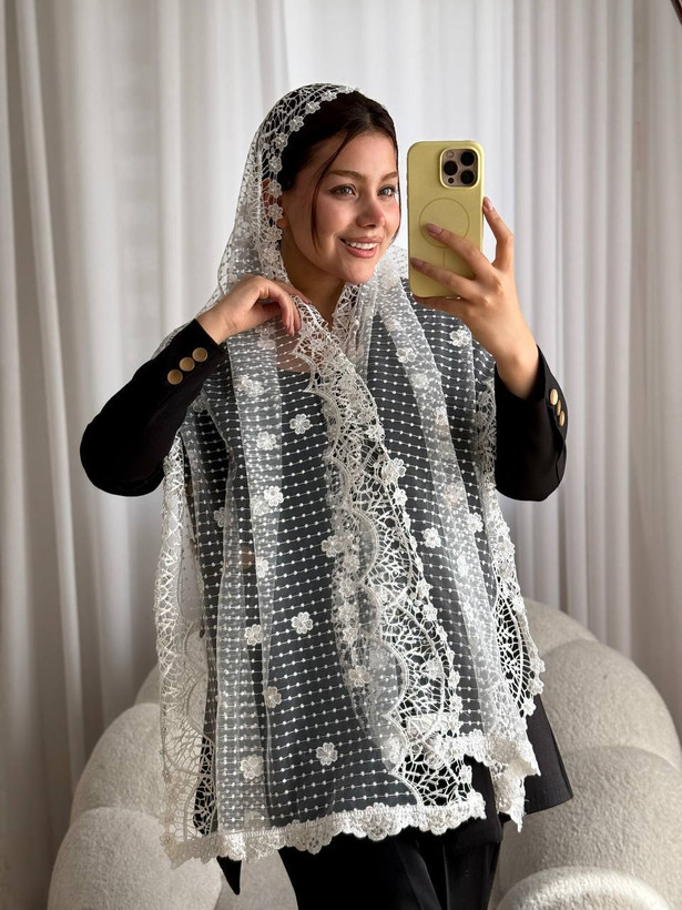شال مجلسی زنانه گلدوزی مرواریدی